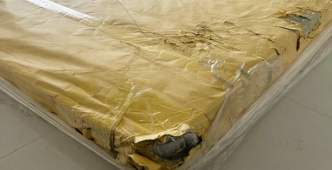 Mattress shipping damage in B2B supply chain logistics